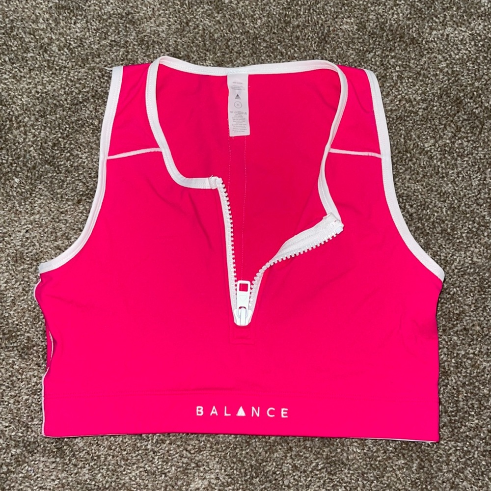 balance isotope bra